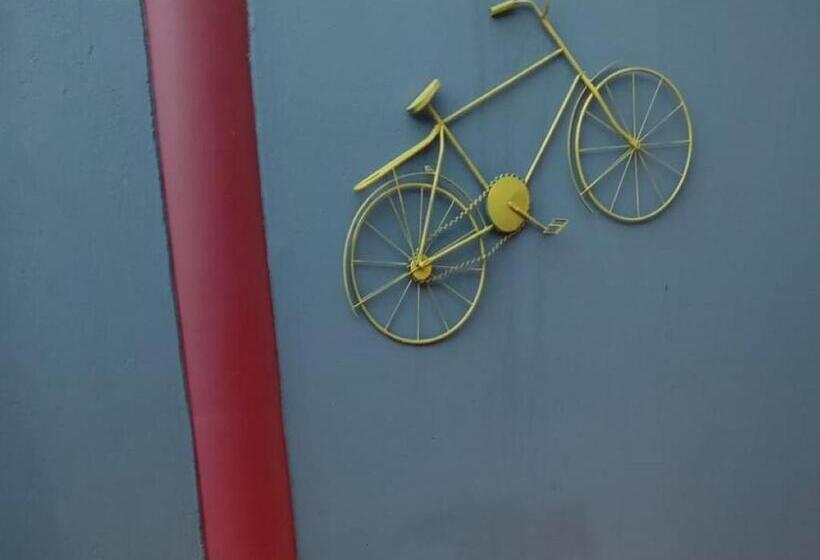 פנסיון Grand Central Guesthouse