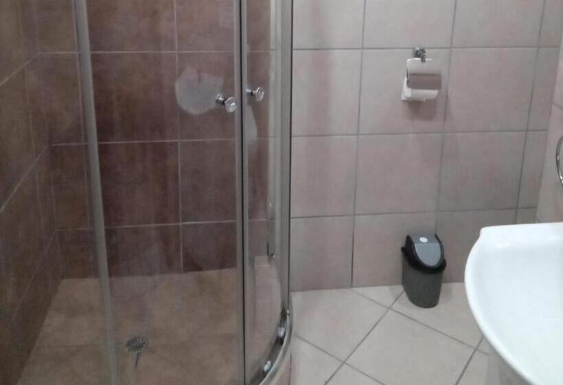 פנסיון Grand Central Guesthouse