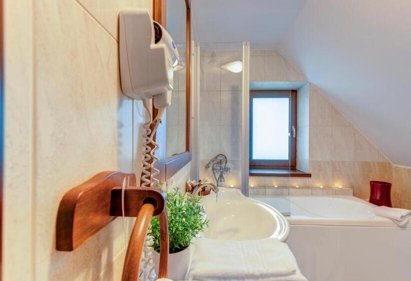 פנסיון Karlhof