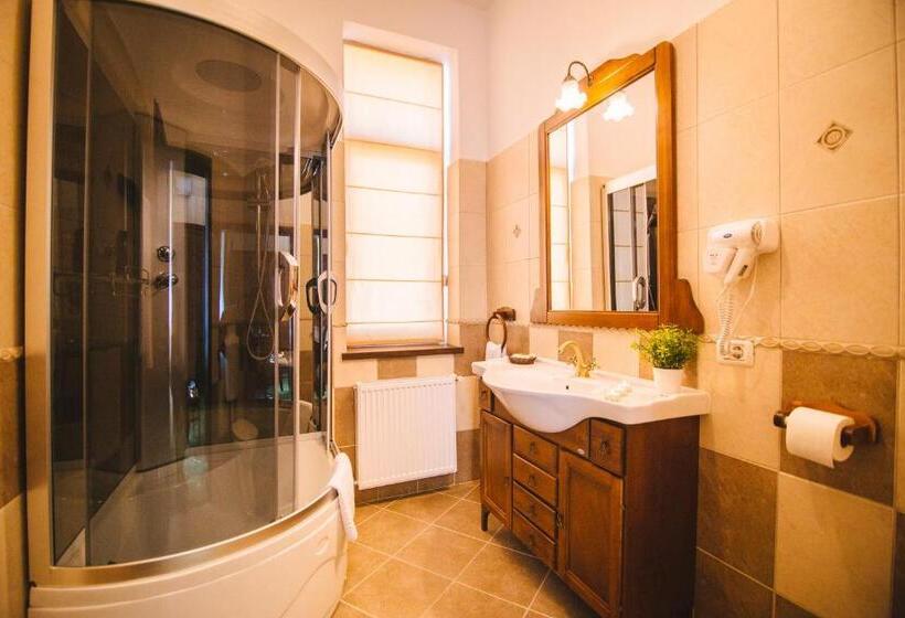 פנסיון Karlhof