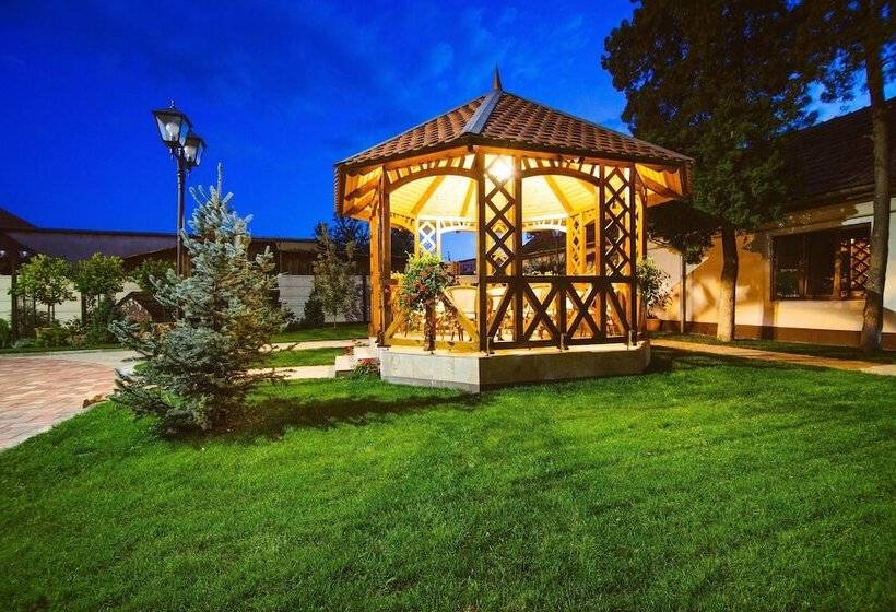 פנסיון Karlhof