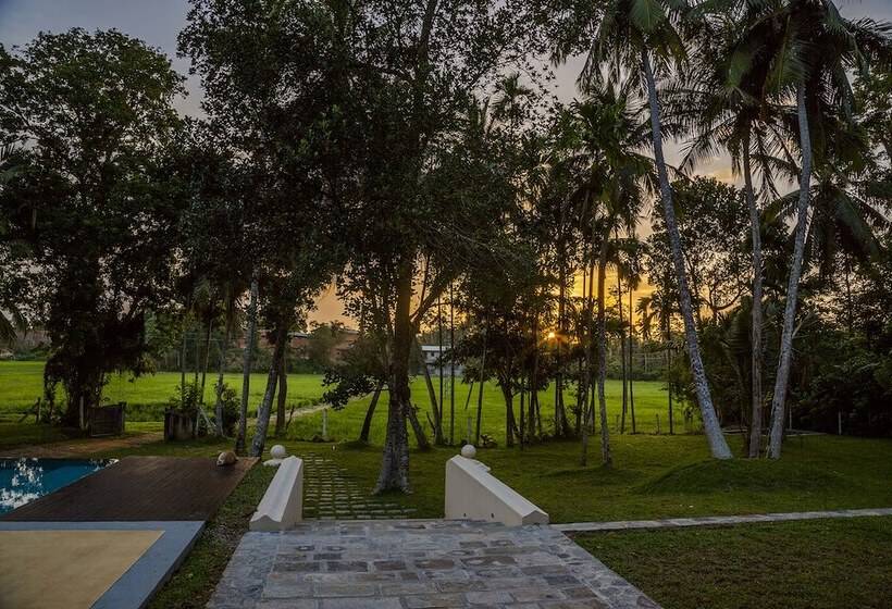 Пансион Kurundu Villa By Unrushed