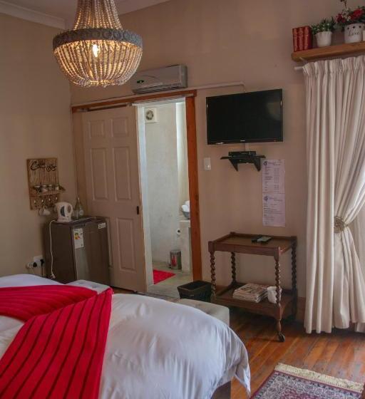 פנסיון Mirabel Guesthouse