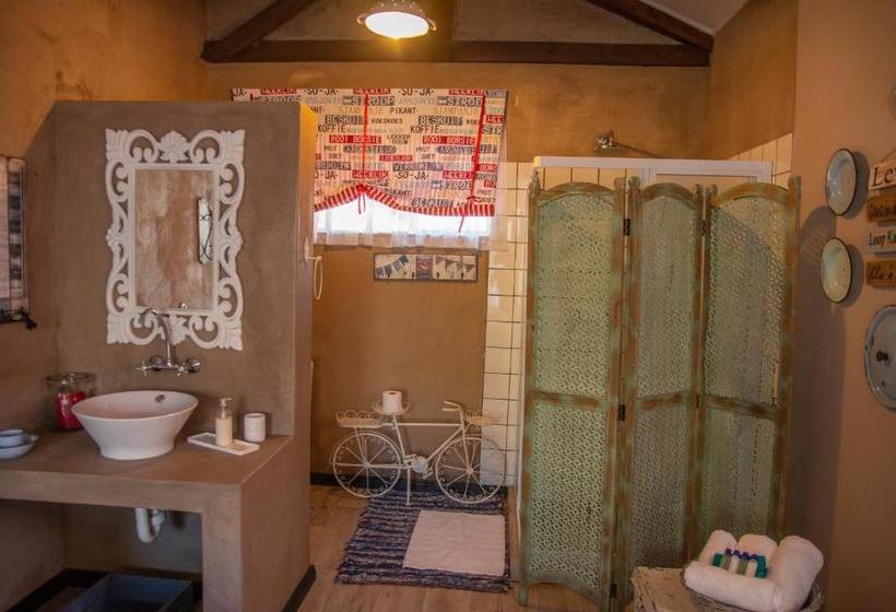 פנסיון Mirabel Guesthouse