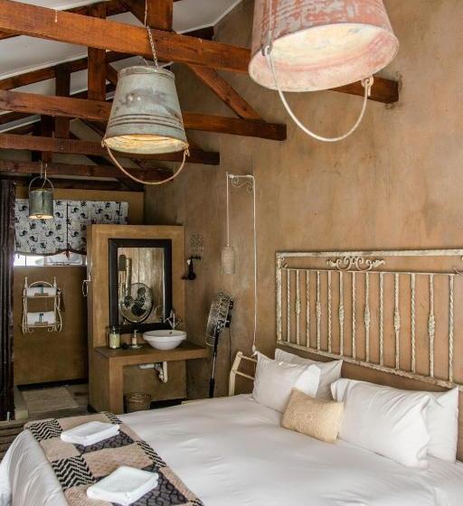 פנסיון Mirabel Guesthouse