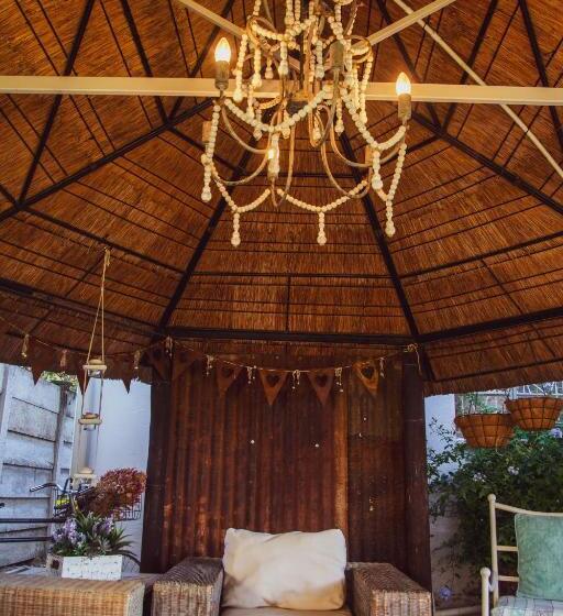 פנסיון Mirabel Guesthouse