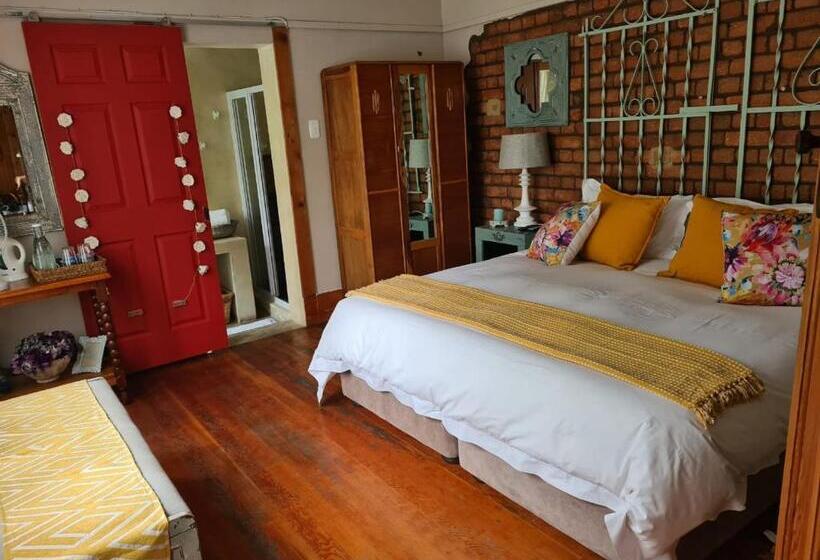 פנסיון Mirabel Guesthouse