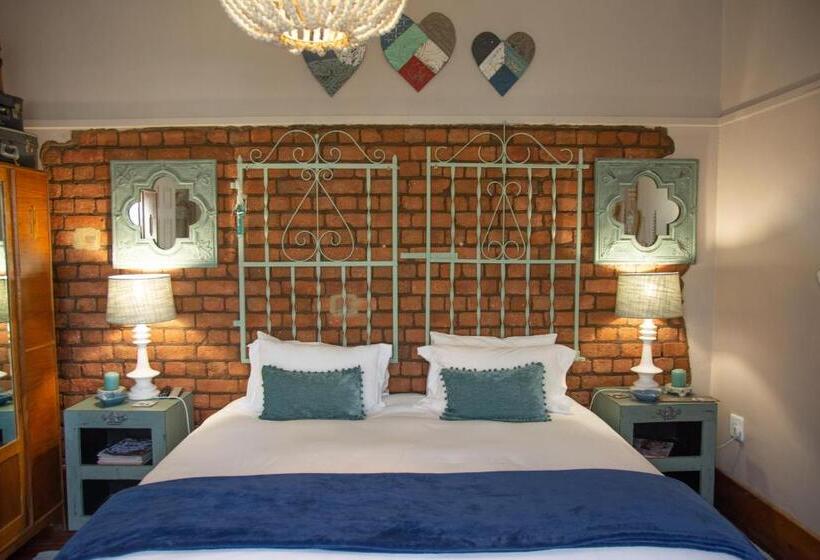 פנסיון Mirabel Guesthouse