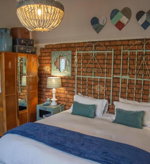 פנסיון Mirabel Guesthouse