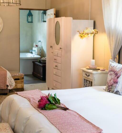 פנסיון Mirabel Guesthouse