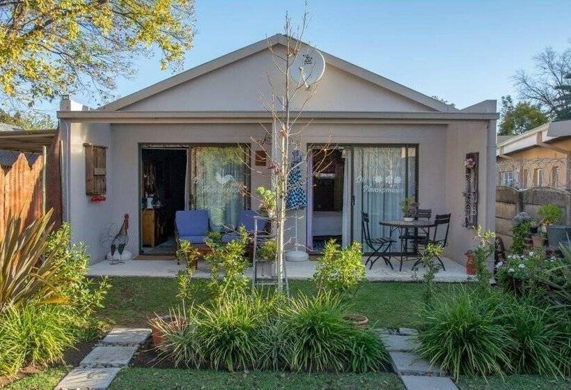 פנסיון Mirabel Guesthouse