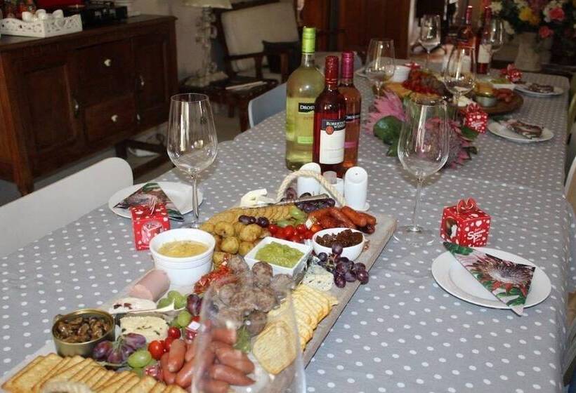 פנסיון Mirabel Guesthouse