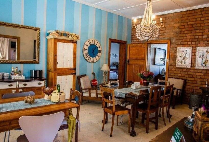 פנסיון Mirabel Guesthouse