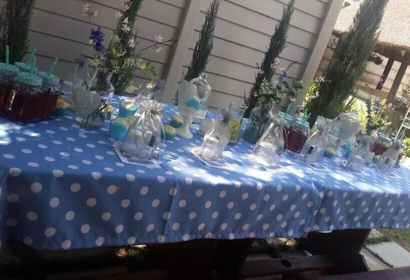 פנסיון Mirabel Guesthouse