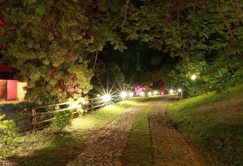 膳宿费 Pousada Kafundó Inhotim