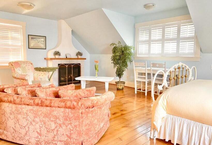 پانسیون Princess And The Pea