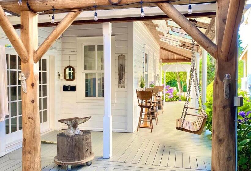 پانسیون Princess And The Pea