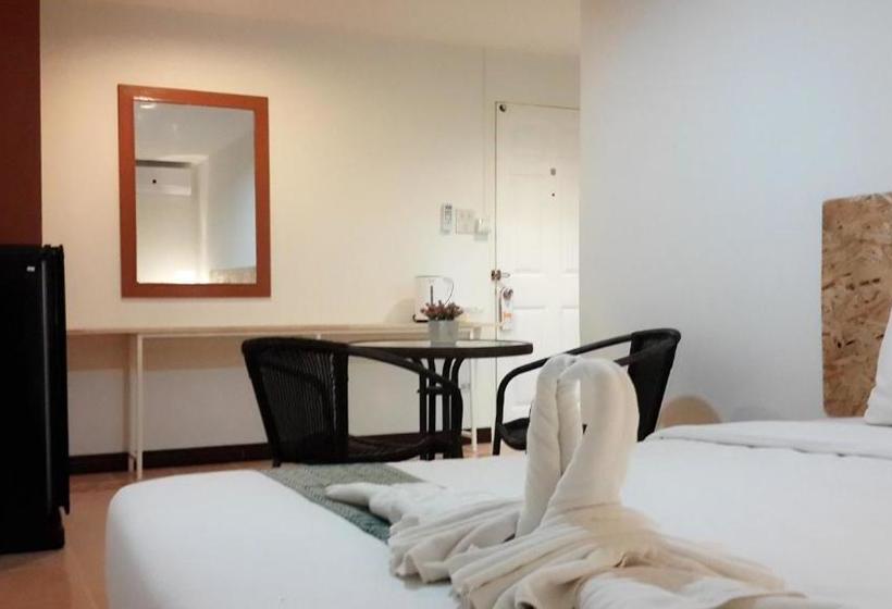 פנסיון Rinradee Place