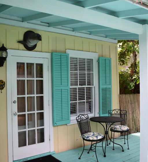 Пансион Seaport Inn