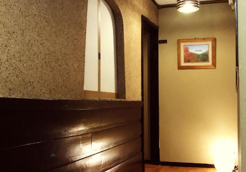 بنسيون Sugiya Guest House   Hostel