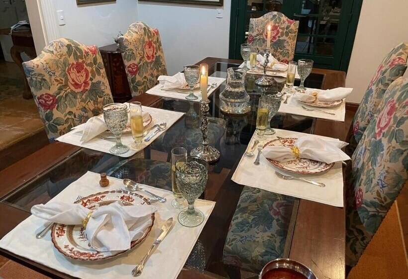 ペンション Villa Serena Bed & Breakfast