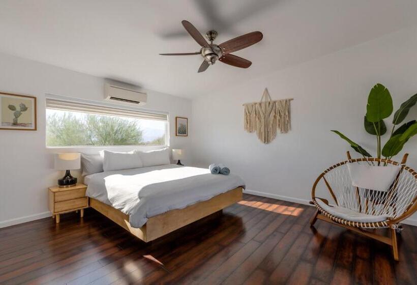 ユースホステル Desert Hot Springs Inn