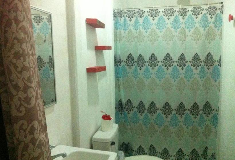 ユースホステル El Faro 13 De Puerto Viejo