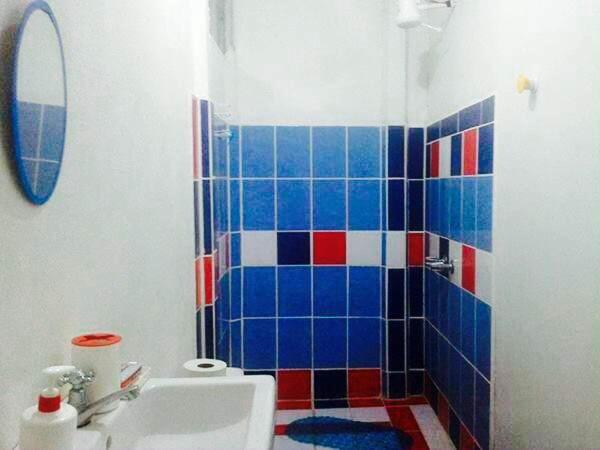 ユースホステル El Faro 13 De Puerto Viejo