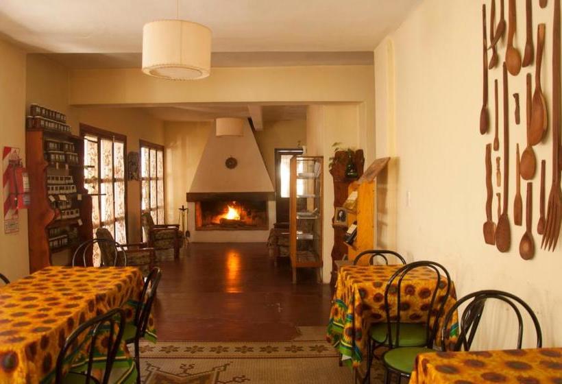 ユースホステル Hostería La Pergola