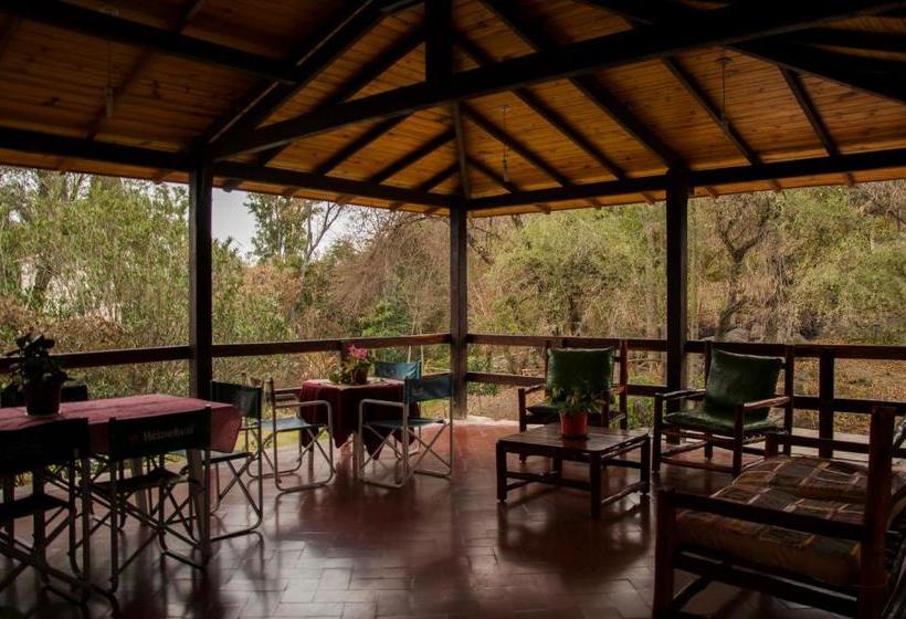 ユースホステル Hostería La Pergola