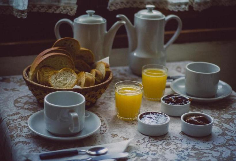 ユースホステル Hostería La Pergola