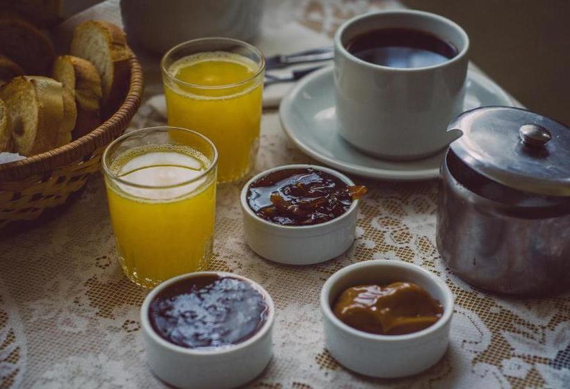 ユースホステル Hostería La Pergola