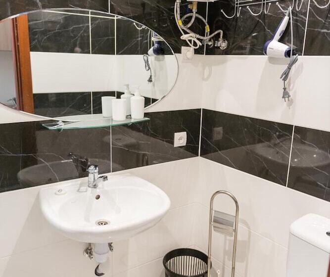 هاستل Minihotel Freedom