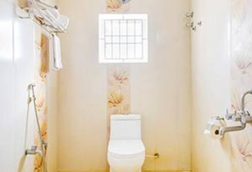 Fabhotel Sri Krishna Residency Airport   Nr St Thomas Mount National Shrine & Phoenix Marketcity Che