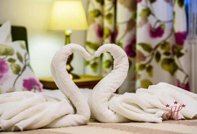 ペンション Alexander House