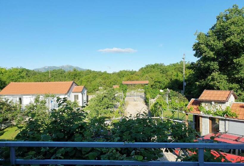 پانسیون Apartments And Rooms Minex