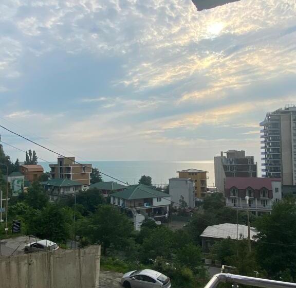 پانسیون Badu Guest House