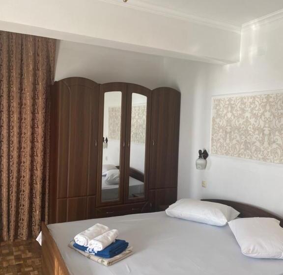 پانسیون Badu Guest House