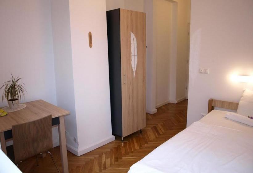 פנסיון Ciszterci Szállás Pécs