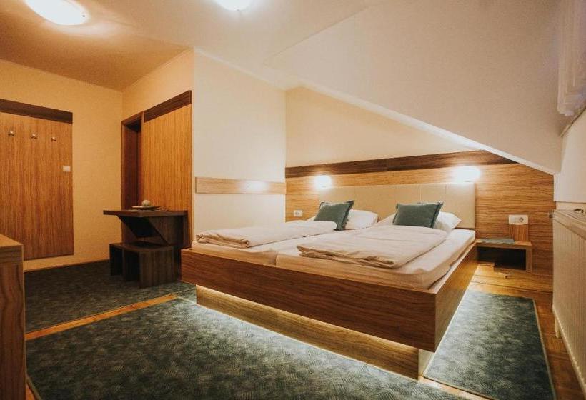 پانسیون Gostisce Ulipi