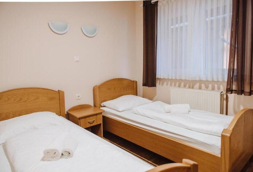 پانسیون Gostisce Ulipi