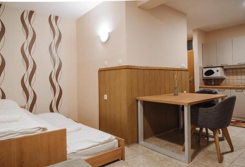 پانسیون Gostisce Ulipi