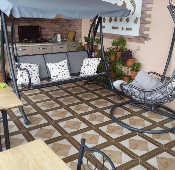 پانسیون Guest House Medea