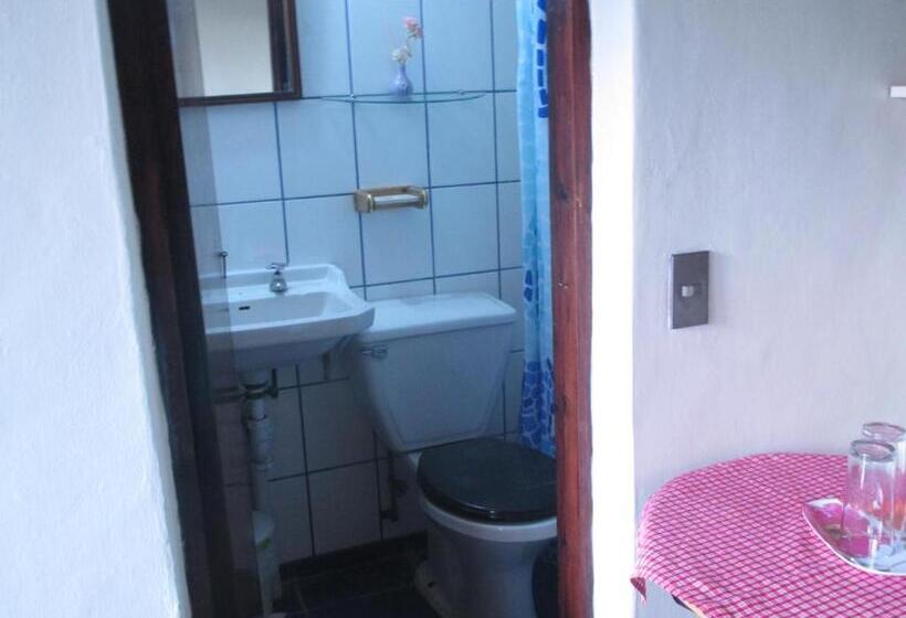 بنسيون Hostal Julia