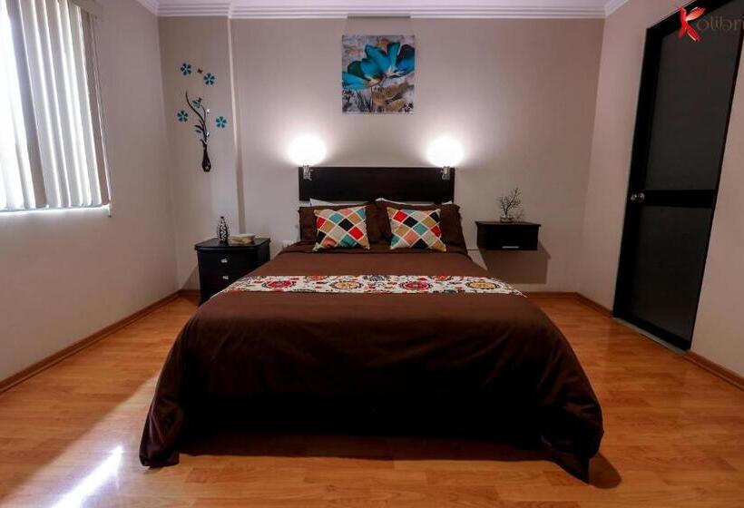 بنسيون Hostal Kolibri B&b