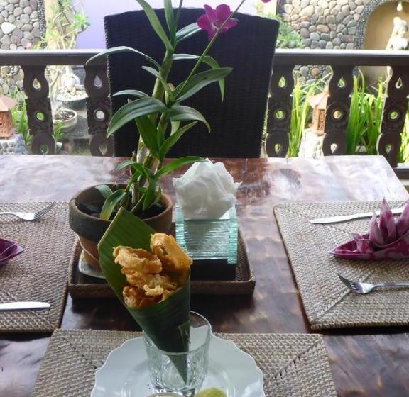 פנסיון Life In Amed Beach