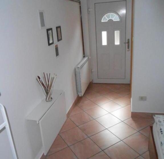 پانسیون Love 2 Solkan