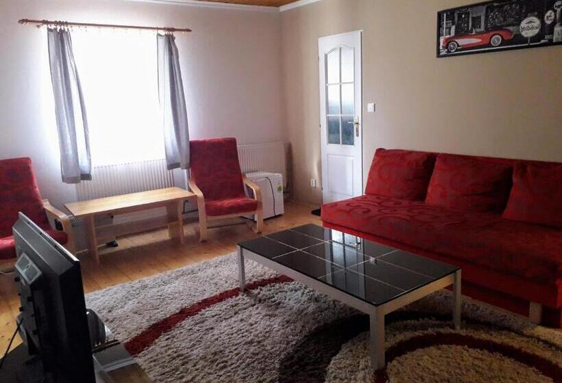 ペンション Penzion Na Střelnici