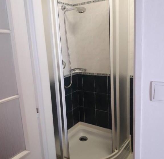 ペンション Penzion Na Střelnici