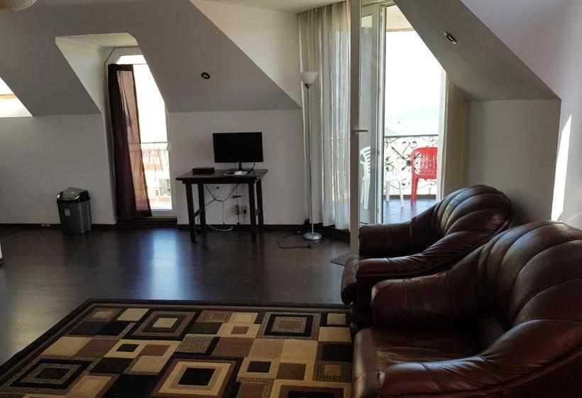 بنسيون Sunny Island Obzor